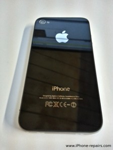 rear_fitted_iphone_4